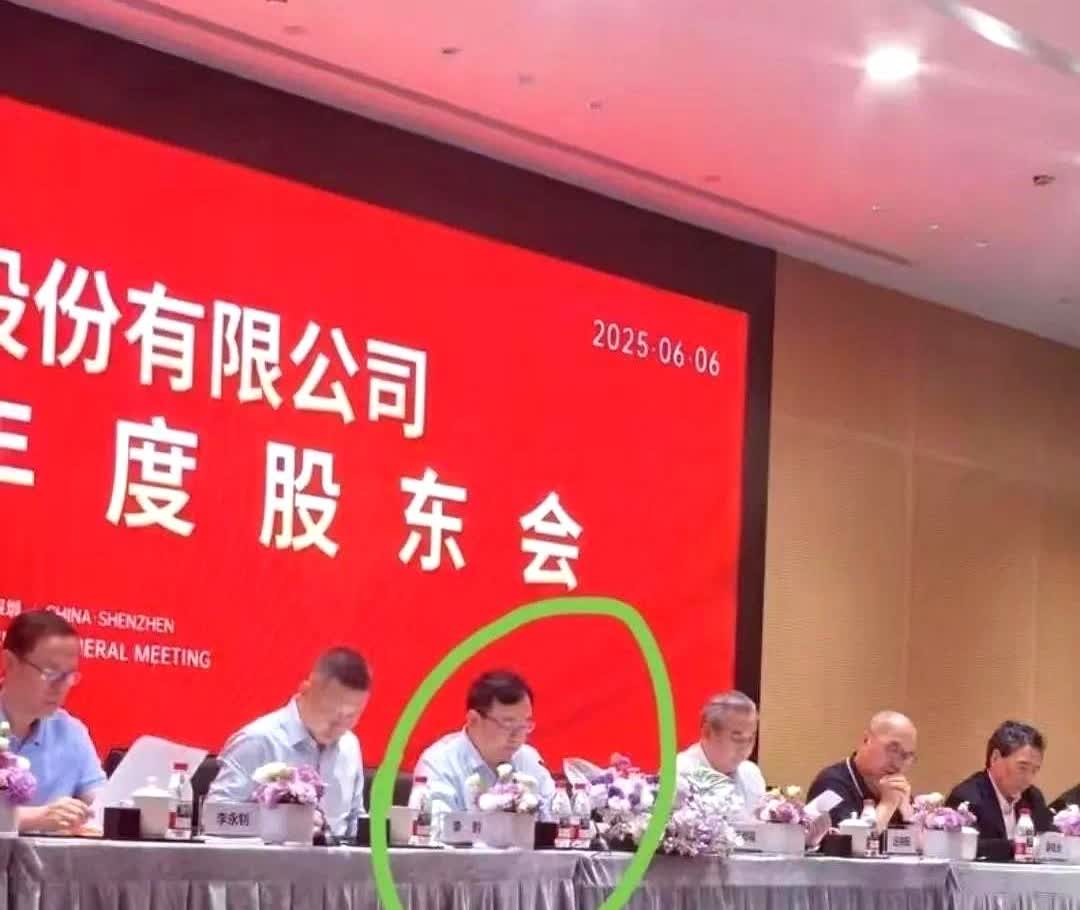 在比亚迪做工程师的弟弟告诉我，比亚迪今天之所以有这么高的成就，不是因为车的性能强