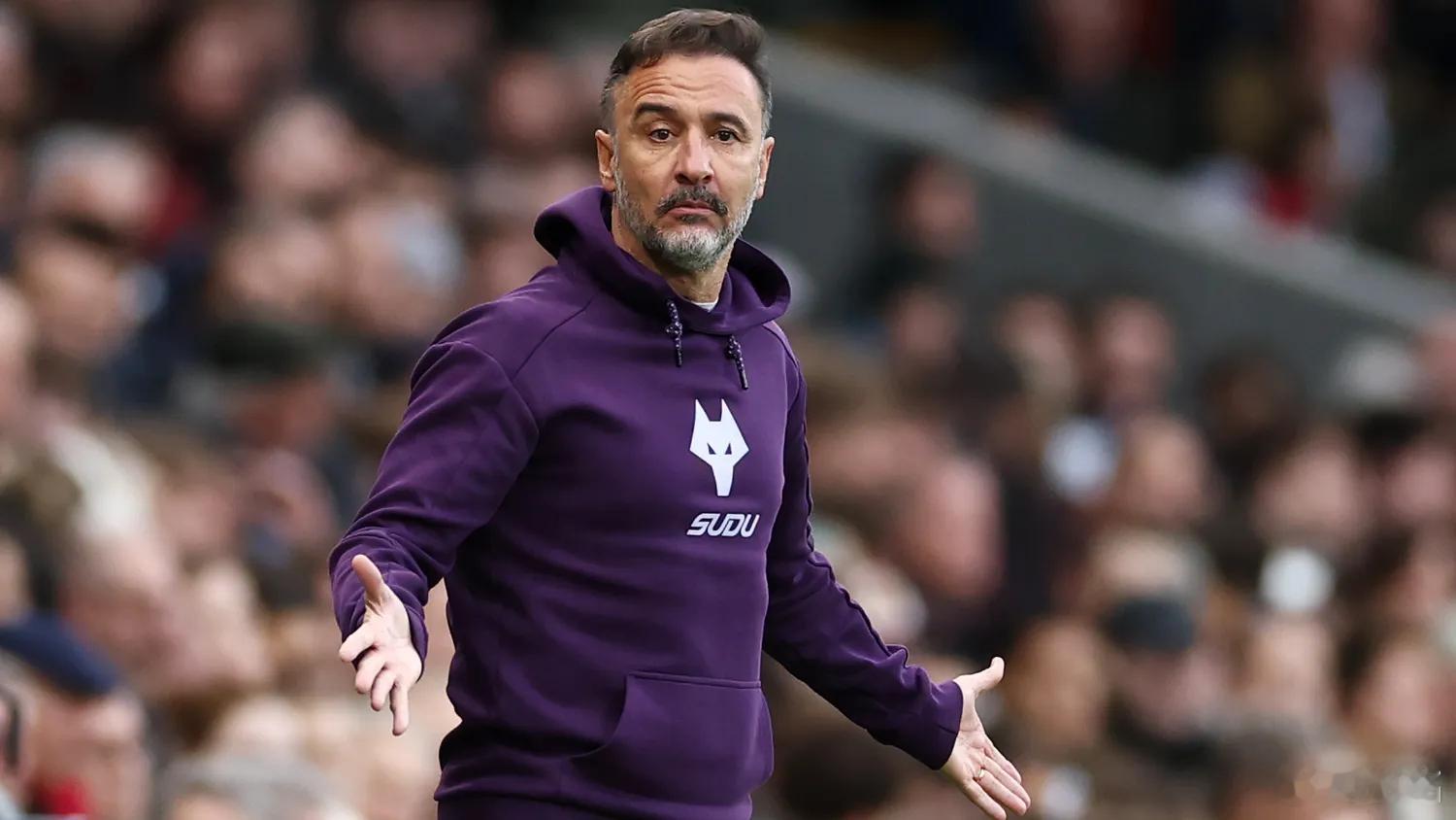 狼队狼队上赛季开局10轮联赛3平7负，本赛季是2平8负，反正都没赢球。加里-奥