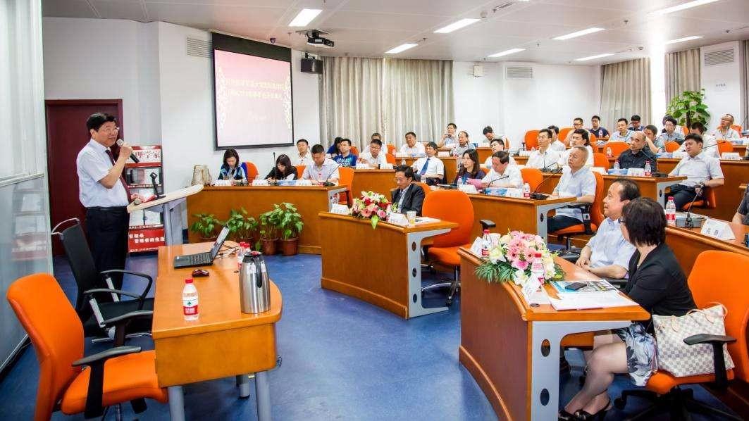 不建议大学报考的4大专业,考上时欢喜不已,毕业却迷茫不知所措