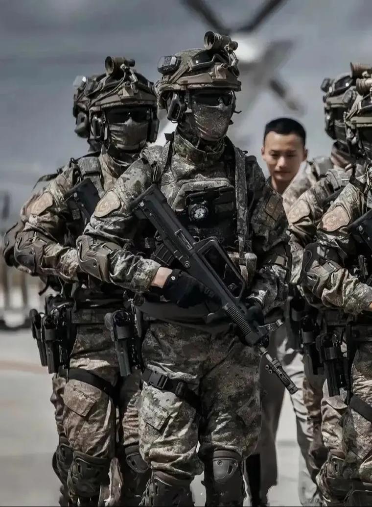 美军调动！据美媒23日爆料，五角大楼正敲定重磅军事部署，一边大举派遣海军陆战