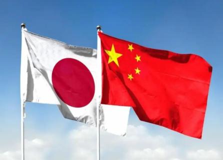 中日关系崩了，所有人都以为日本是在替美国冲锋、替台湾站台！错了！真相是：日本政府