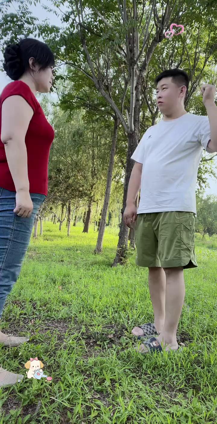 有人。