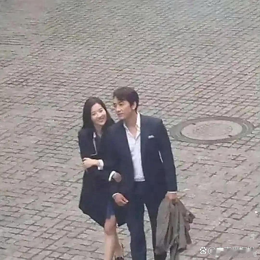 终于懂刘亦菲当初为何险些嫁给他！这般帅气颜值自带吸引力，难怪能让人心动。​​​
