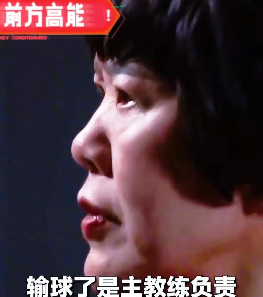 朱婷不出国打球枉费了这身武功，袁心玥大概也是老外看中她两米的高个，至于王云蕗我也