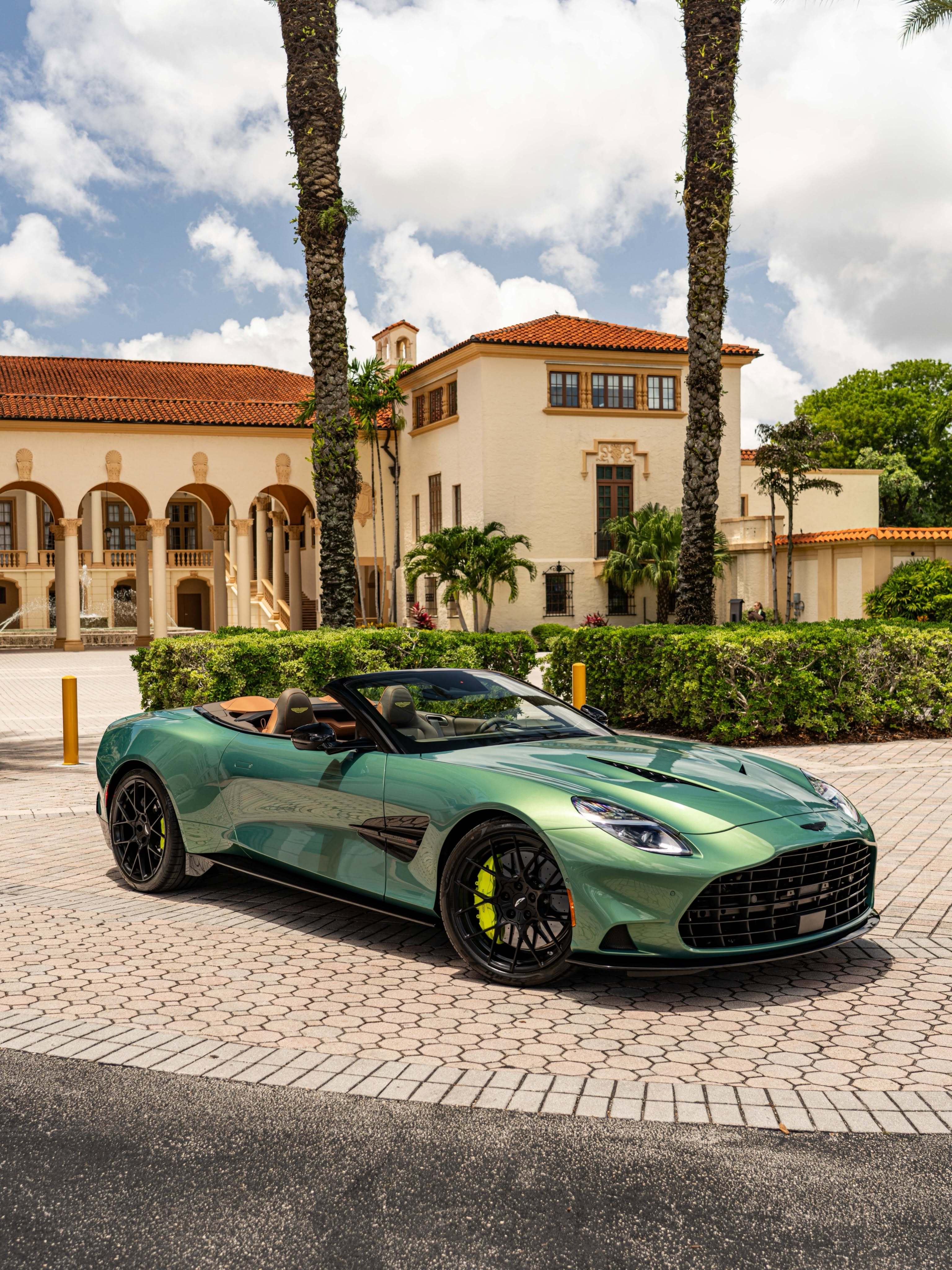 AstonMartinVanquishVolante阿斯顿马丁astonm