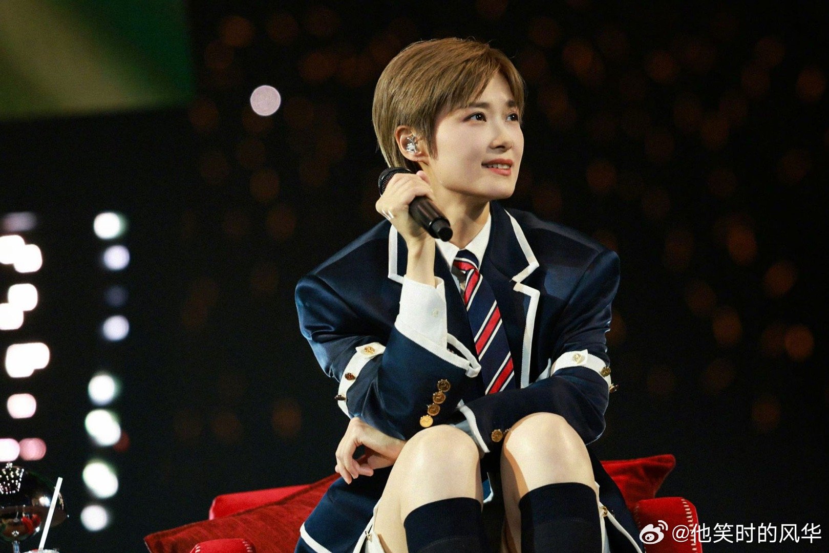 李宇春演唱会魔都的夜晚属于舞台皇后！第二天演出继续用实力炸场。从妆发到服装，每