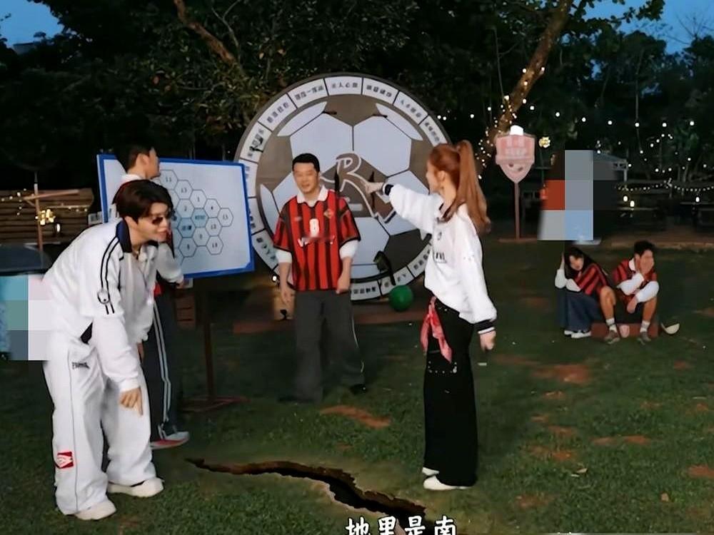 身价200亿，还骑电动车带媳妇逛菜市场？黄子韬这操作，是真看不懂。徐艺洋