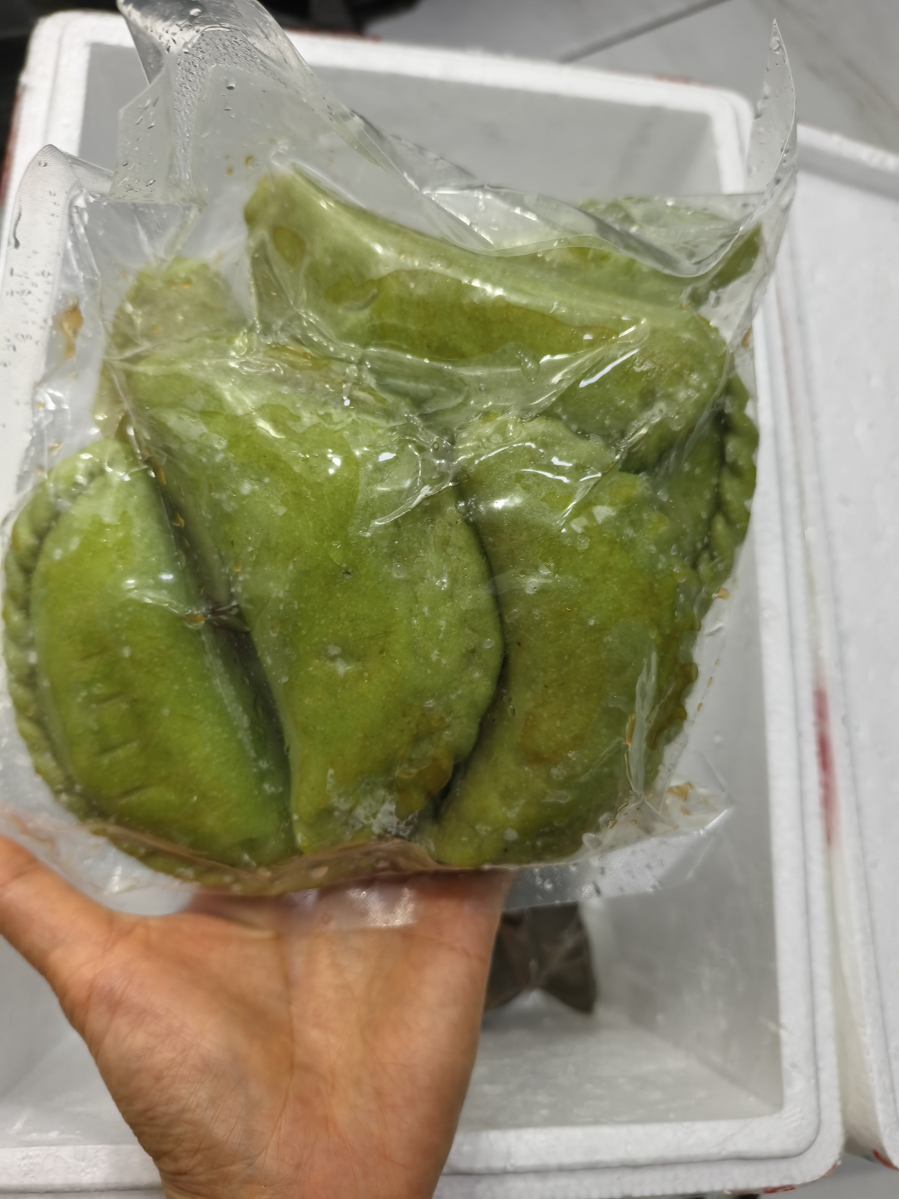 感谢姐姐，每次给我寄来好吃的，咱们三巡演唱会还会再见面的！刘宇宁|刘宇宁演唱会