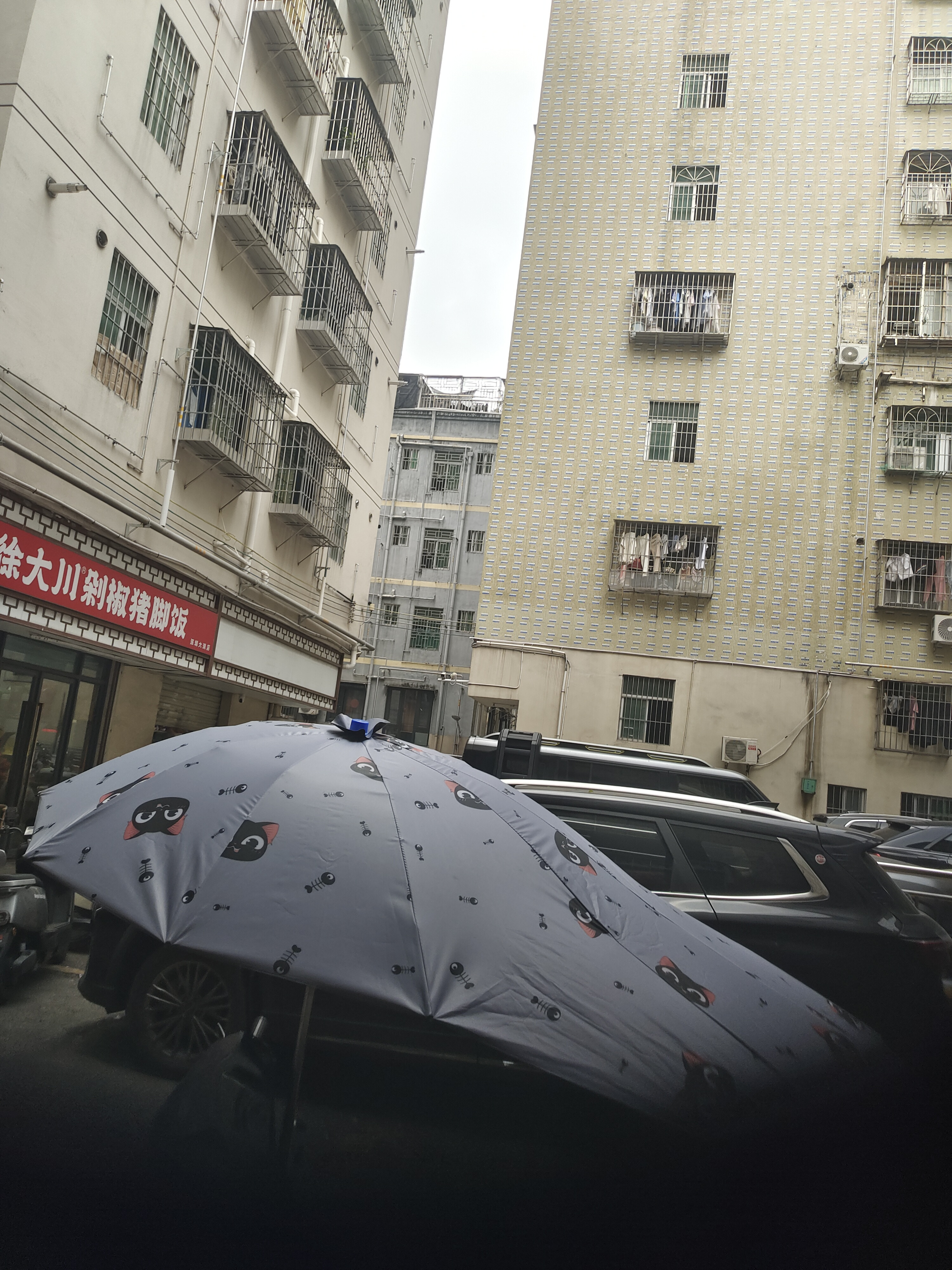 深圳城中村这样的房子给才来深圳打拼的大批人安家居住落脚点！