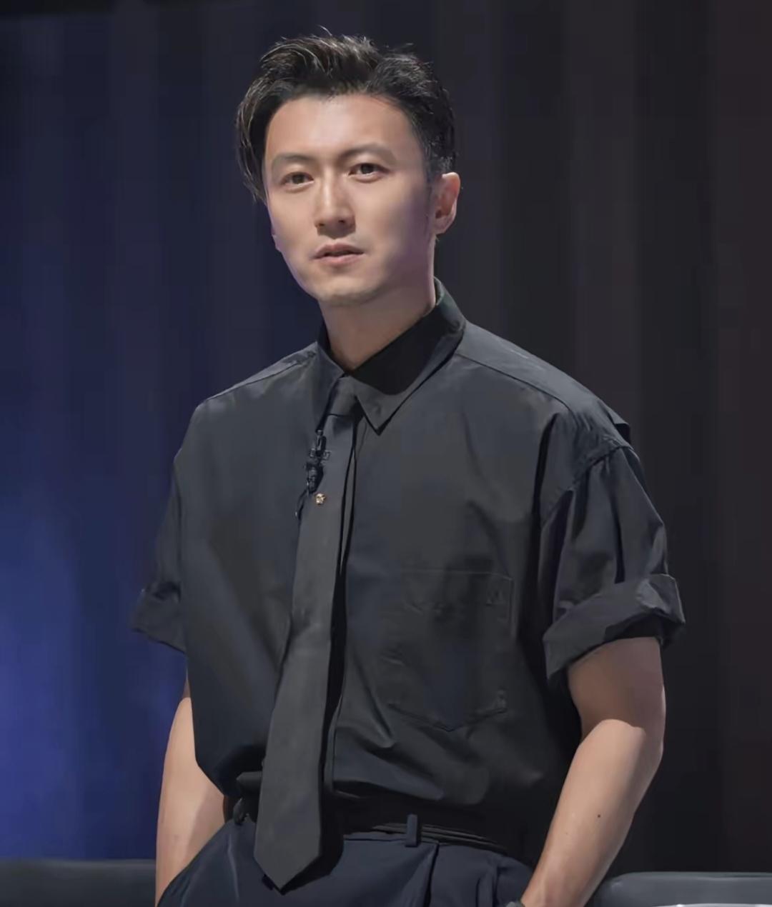 2014年，主持人问谢霆锋:“你有没有试过最穷的日子？”谢霆锋说:“有，最穷的时