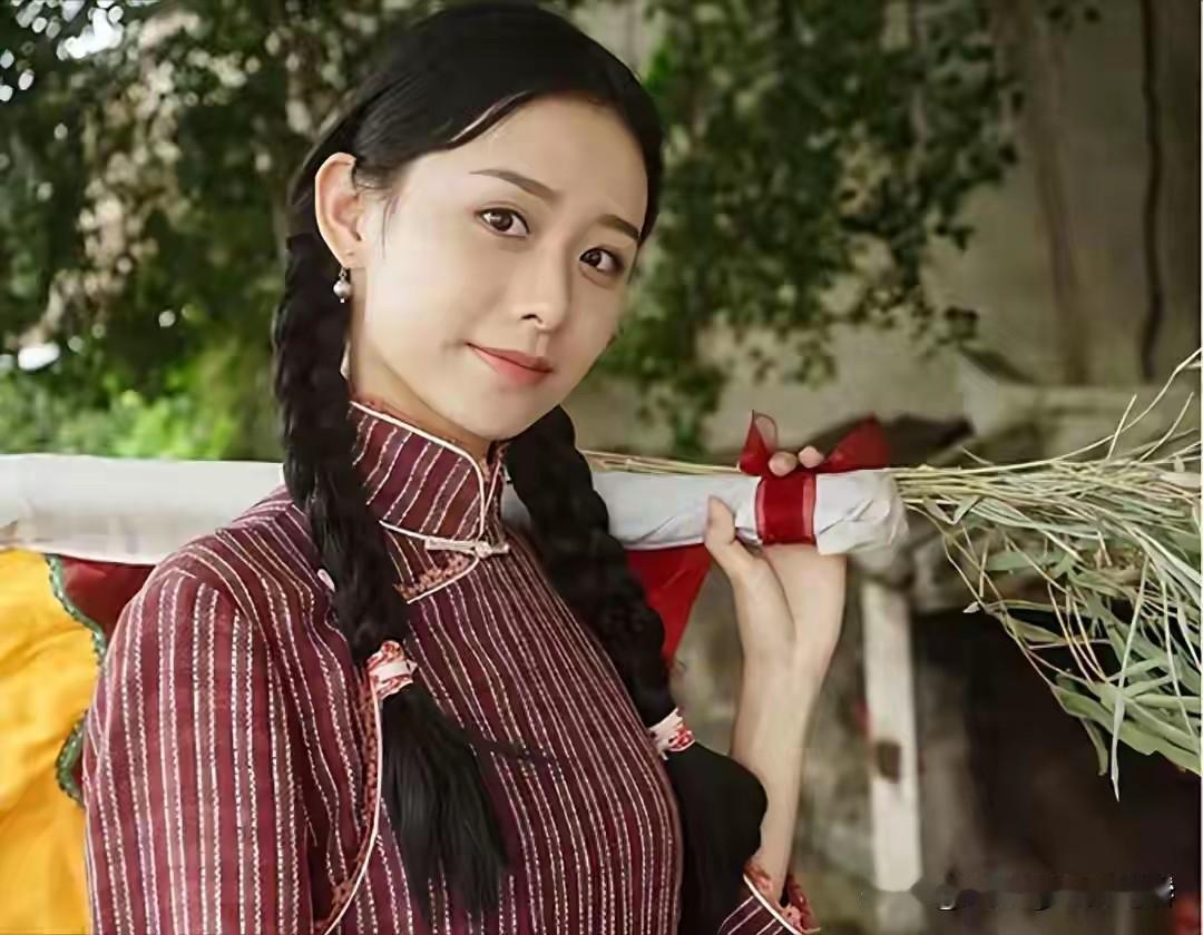 《给阿嬷的情书》这部片子在新加坡上映了，当地最大华文媒体连着发了八篇评论骂它。不