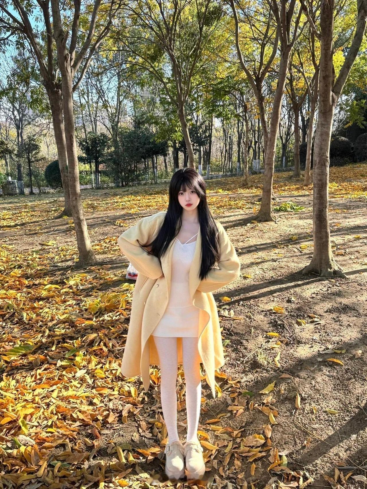 女人如何穿出含蓄的性感?女人穿着含蓄，性感在细节里悄然绽放。