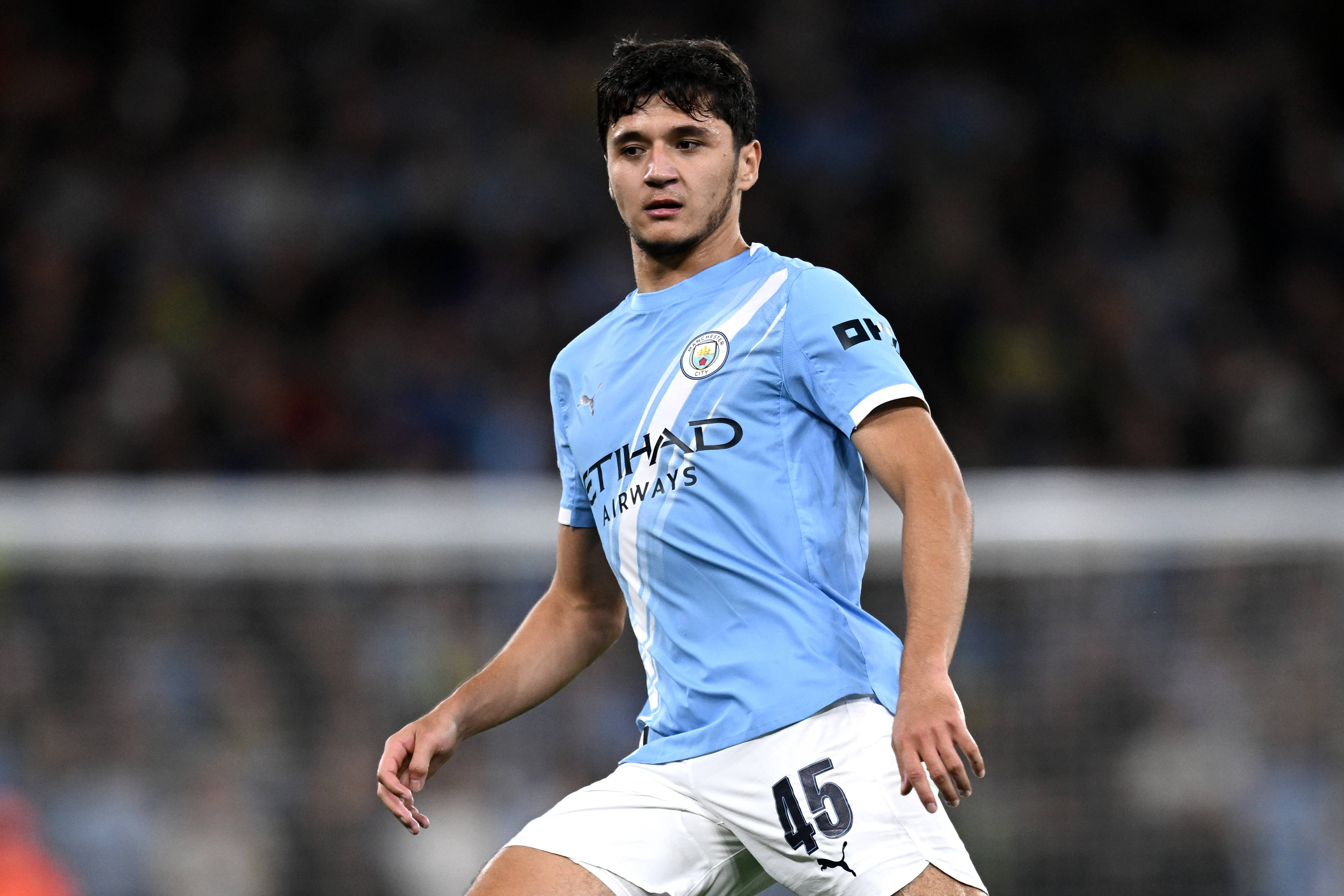 黄健翔: 乌兹别克旅欧球员将不断增长, 慢慢向亚洲一流发起挑战