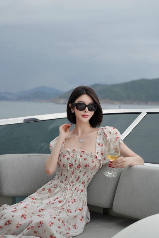 她说她是我的专属摄影师
