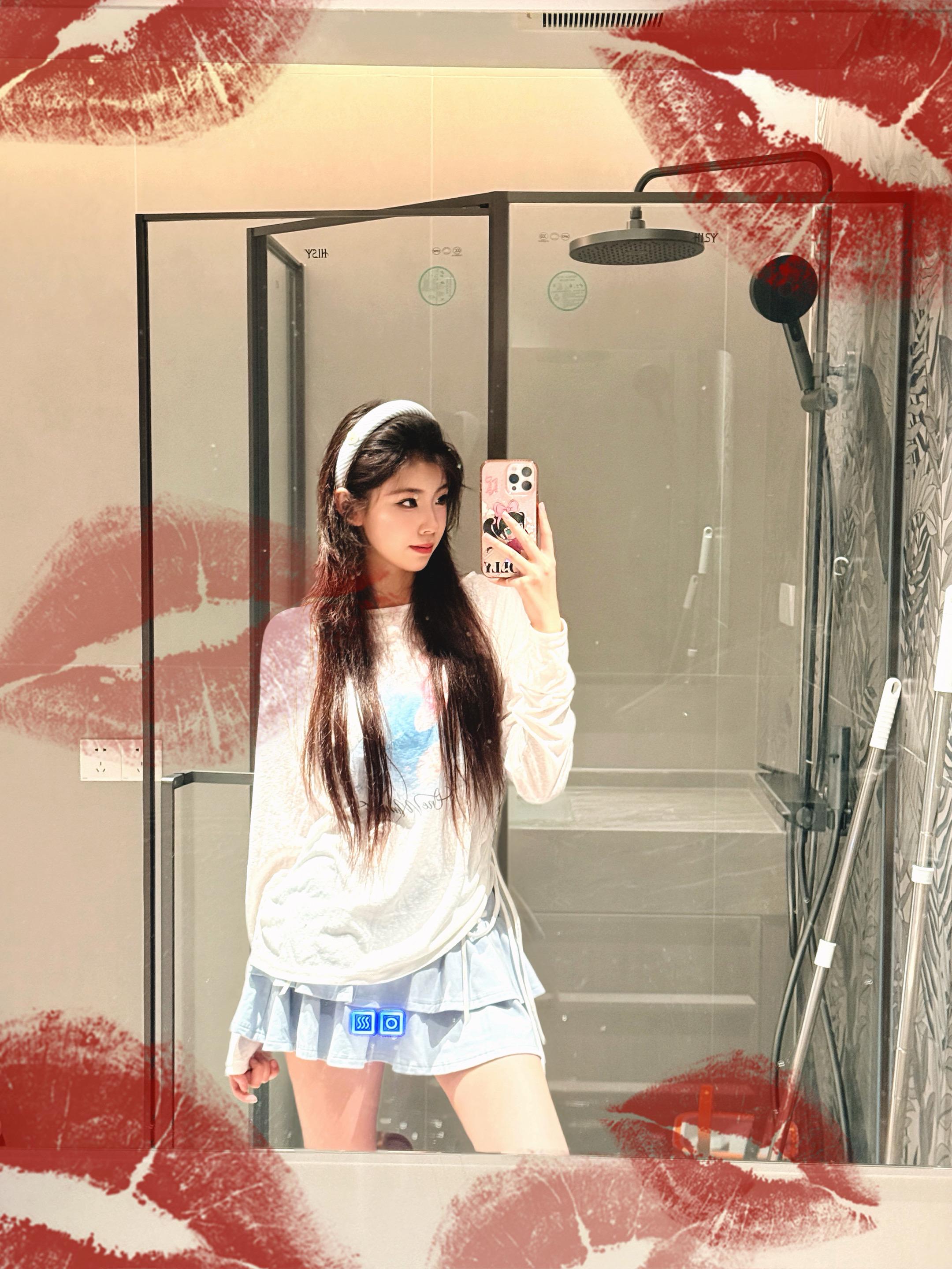 喜欢小猫就要爱她锋利的爪子