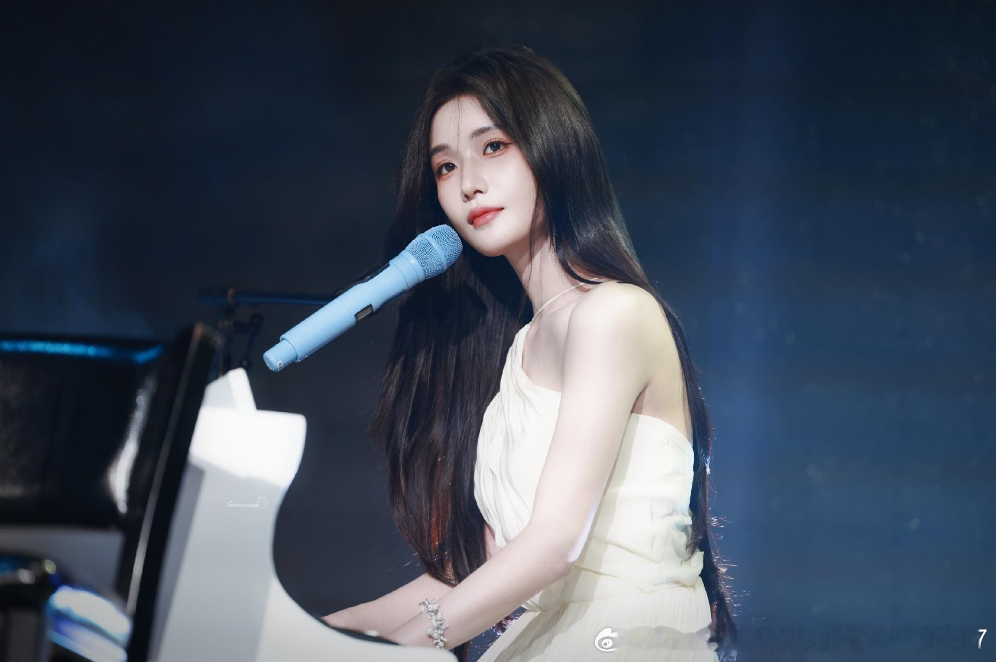 #陈意涵estelle#