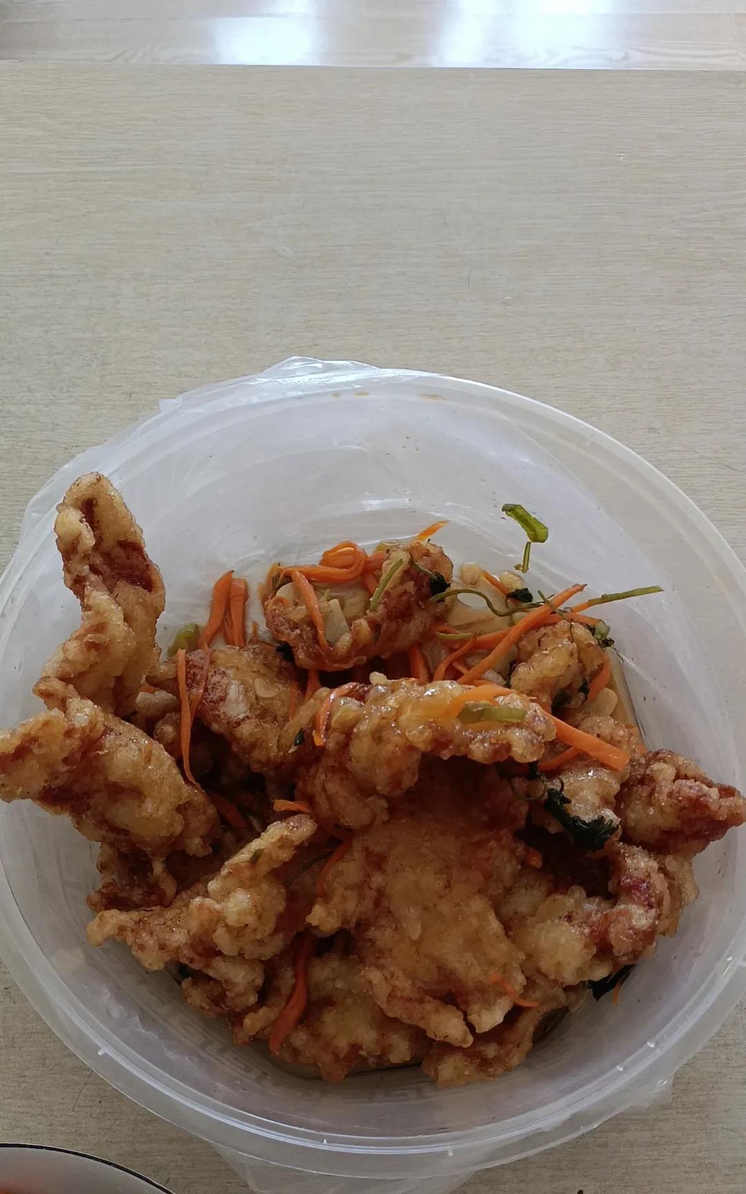 当了十八年的全职带娃经历告诉你，如果孩子一岀生就没有帮衬，我劝你还是好好的在家照