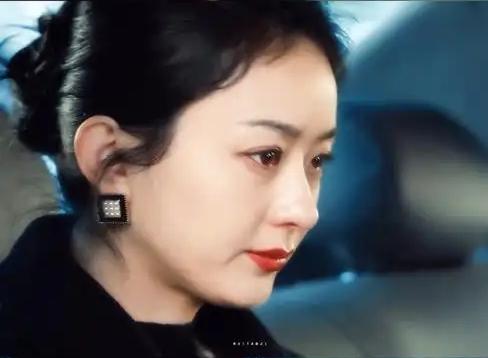 没啥可说的了，赵丽颖与谭松韵一比，一目了然。年代剧，还号称一个女人的史诗，这不是