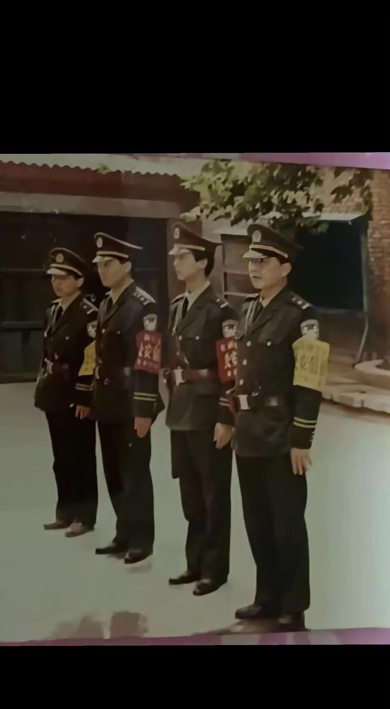 你单位交接班制度是流氓条款吗？我们单位为了防止出现空岗，规定了交接班制度：接班