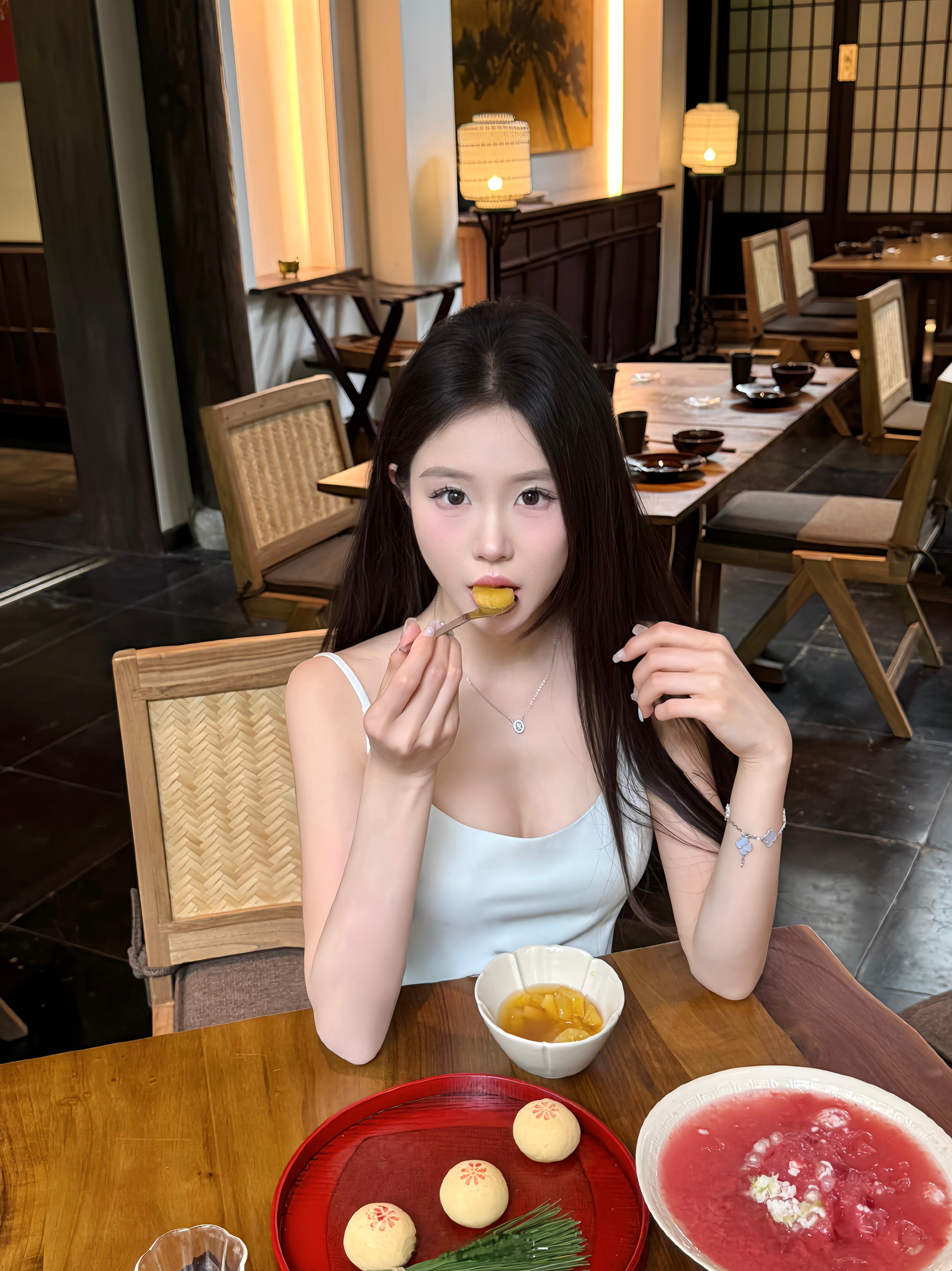 🥢​​​