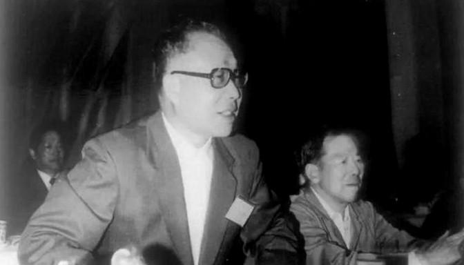 上世纪60年代，一位老部下进京公干，登门拜访了六机部副部长边疆少将。见到边副部长