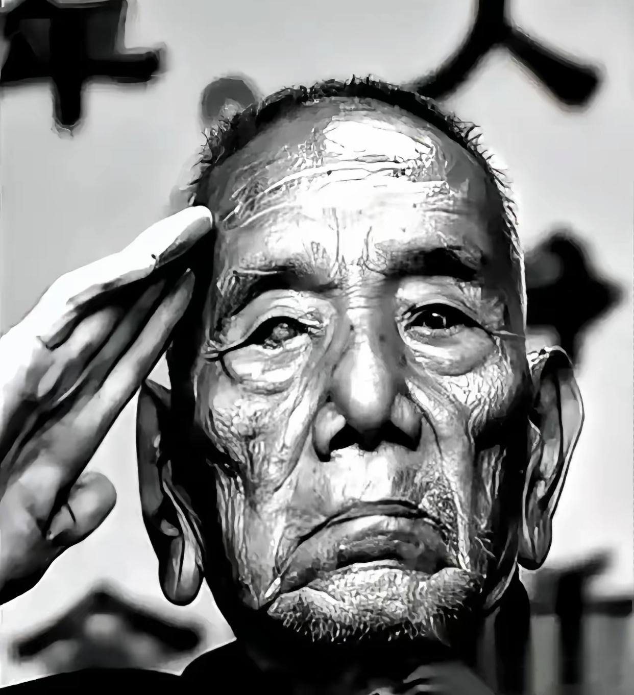 镇上干部去看一个90岁的孤寡老兵，问他有啥困难。所有人都以为他会要钱，要药，最不