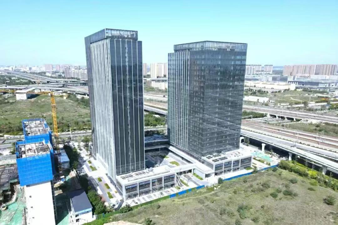 丝路TOD新地标，西安城北名片+1！近日，由中建五局四公司承建的西安复星丝路中