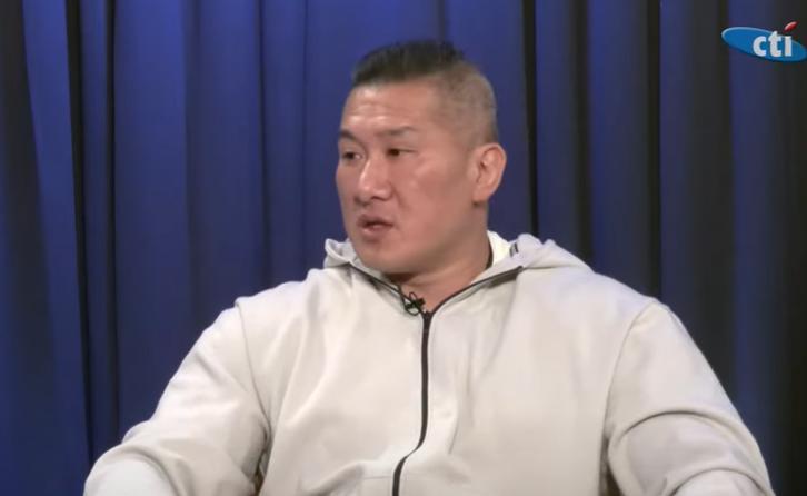 馆长：我是中国人为93大阅兵骄傲馆长今天（4日）在节目中表示，“93一定