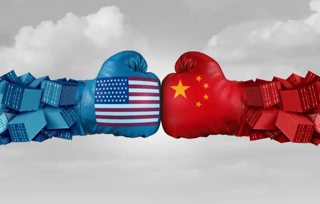 9月27日，美国媒体爆出一条让特朗普挺扎心的消息：美国一大批企业，正在悄悄扔掉手