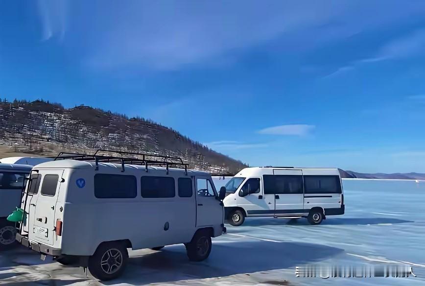 我想问一下，贝加尔湖坠车事件，到底该找谁来索赔呢？这次事件发生在国外，这几