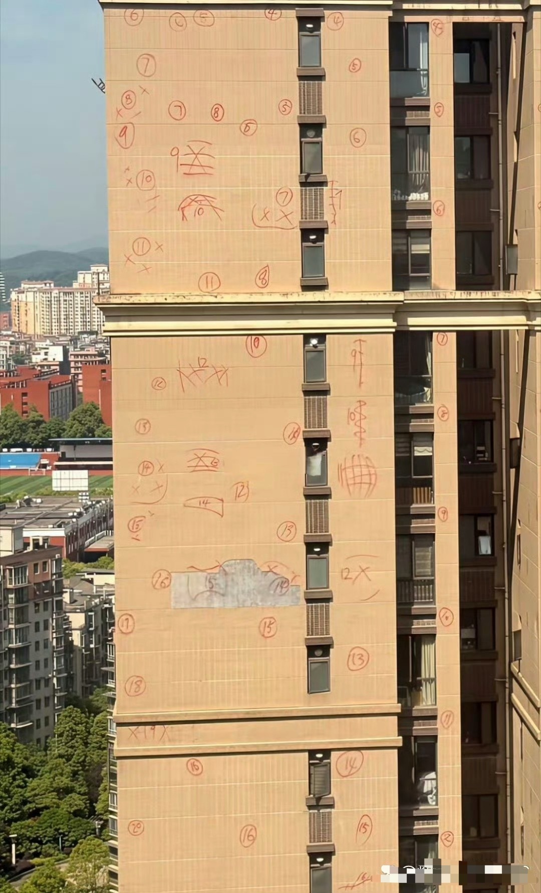 房子建好了居然忘了擦​​​