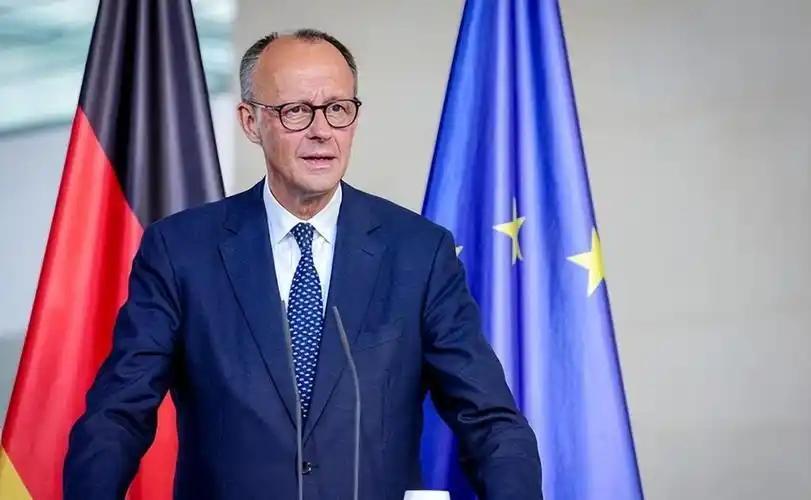 5月1日断供生效！俄关闭“友谊”管道，德国九成汽车恐集体停摆俄罗斯副总理诺瓦