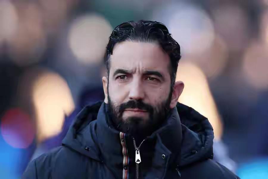 我越来越佩服我自己，五天前发文预感阿莫林下课，结果如此之快应验！阿莫林死得其所