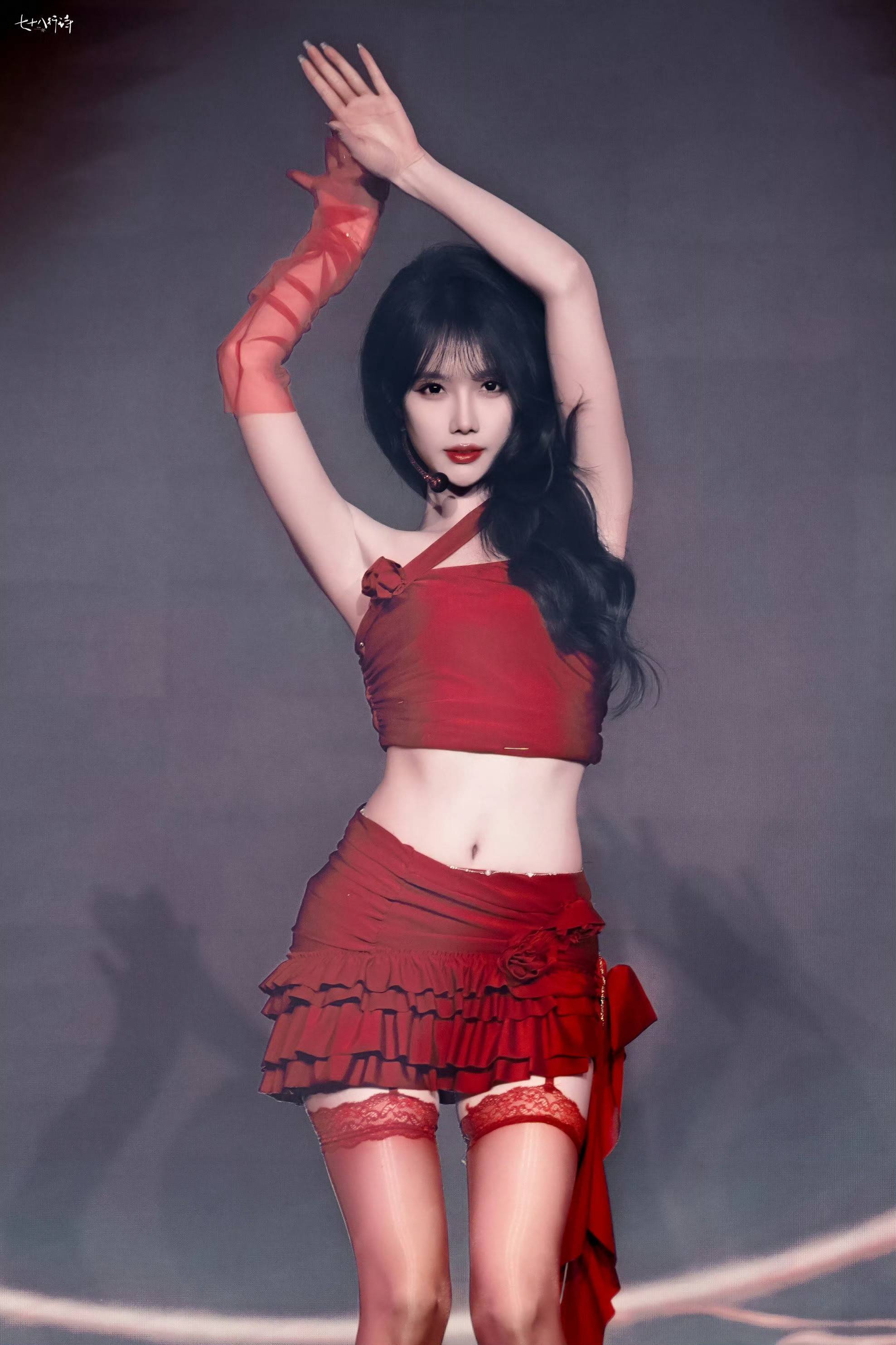 宋昕冉性感红丝美腿