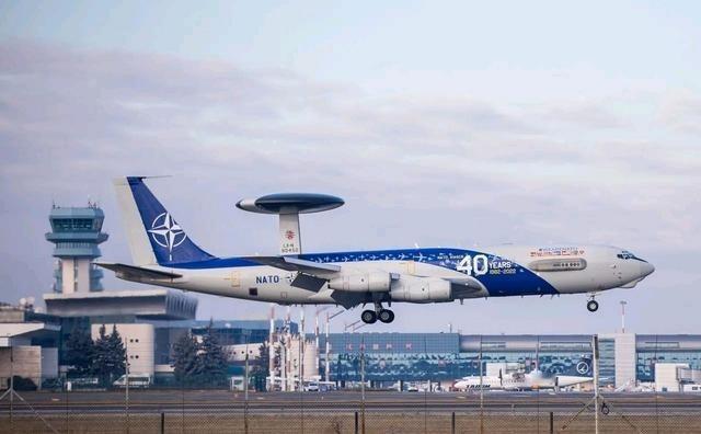 欧盟国家自己扛起北约在欧洲的防务负担，确实有点吃力。就说空中预警机这块吧，整个欧