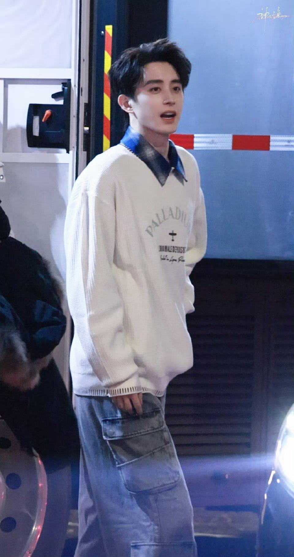 敖瑞鹏二月好忙碌啊！不仅有线下活动而且还有线上直播粉丝好幸福