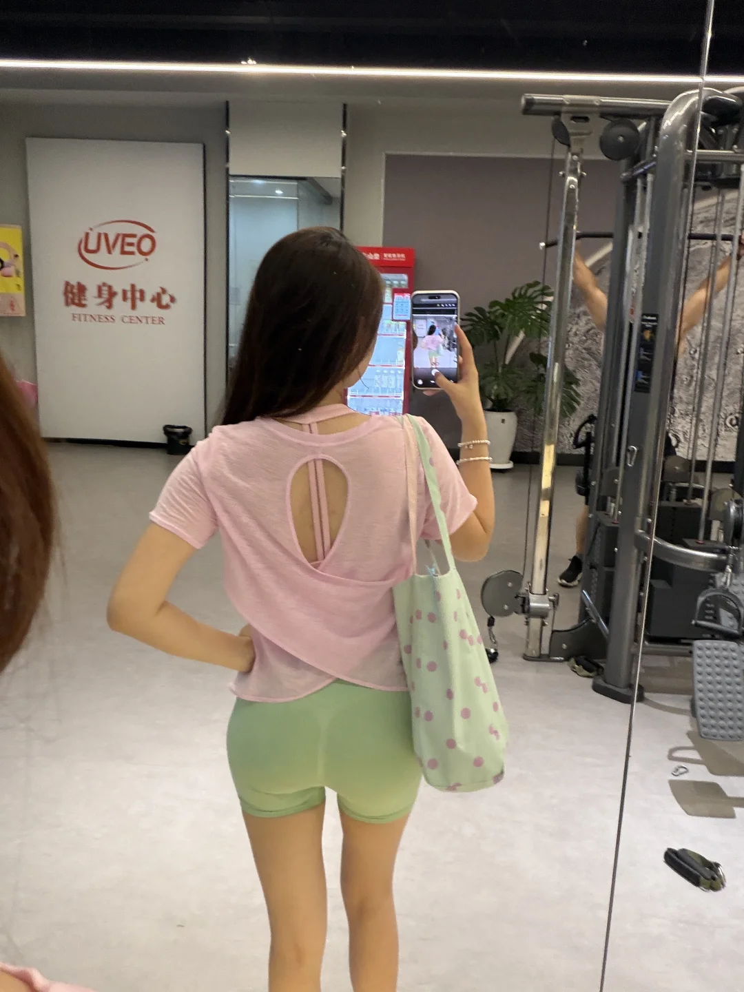 健身房这套芭乐风真的好好看呀啊啊啊！！