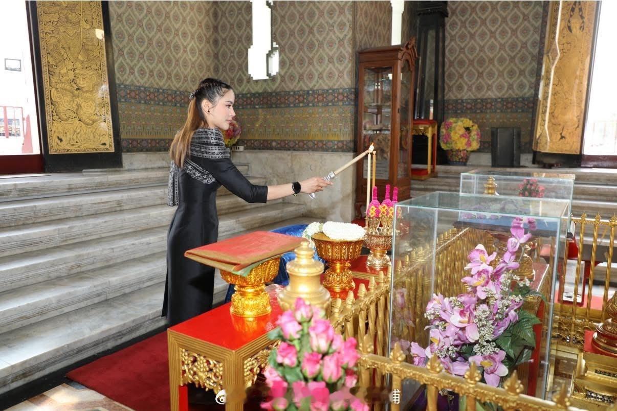 王室王室泰国王室奥拉侬果然还是舍不得冷落大宝贝2026年2月9日，奥拉侬小主参