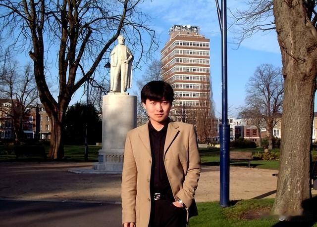 41岁北大才子患癌被公司辞退，同学33小时凑95万救命，结局令人唏嘘北大毕业