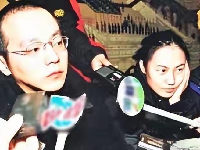 高原说：“我之所以恨他（指窦唯），不是他对我不好，而是他不关心小院（指女儿窦佳嫄