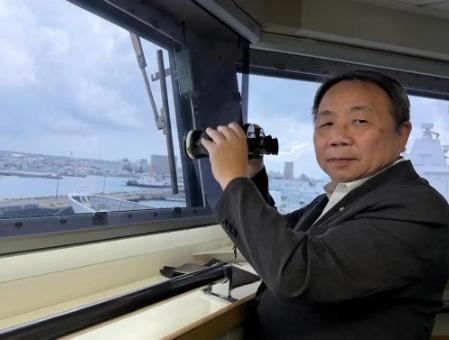汉奸、日本参议员石平今天写道：“高市早苗政府固然不必拒绝与中国对话，但是不应该、