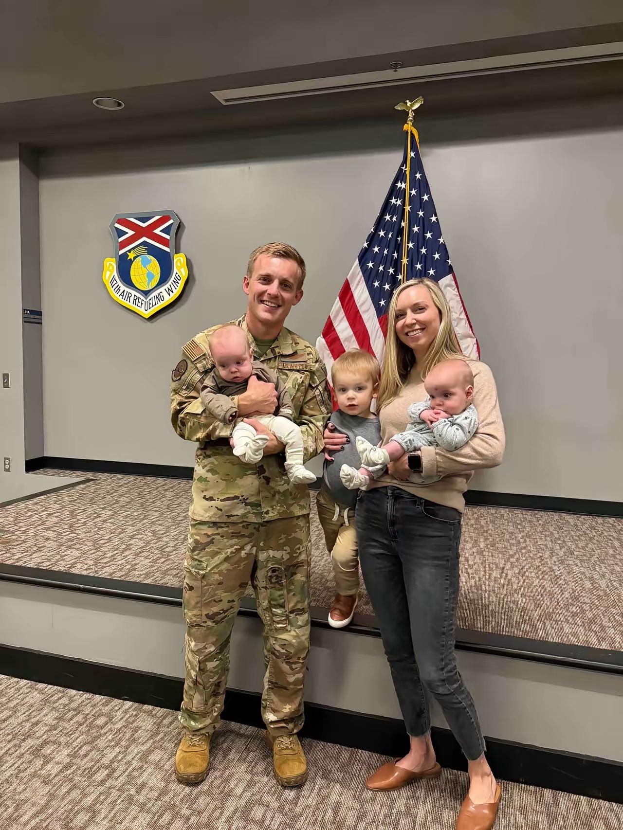 太可惜，都是冲突惹的祸，五个年青的生命，五个家庭的伤痛，是用语言无法形容的。3