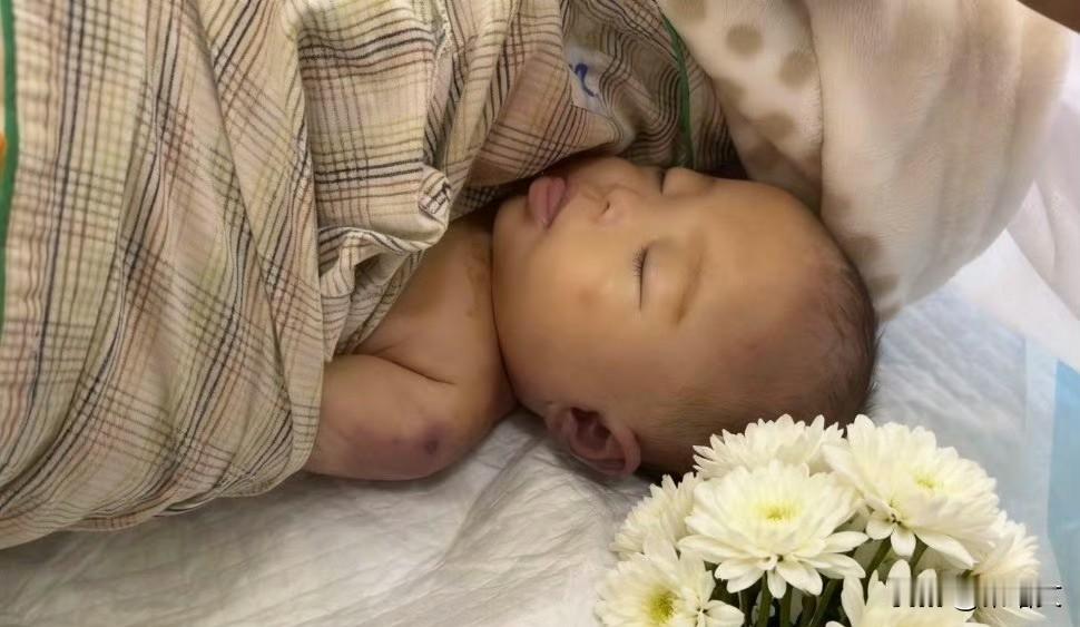 宁波5月女婴手术台殒命！眼角挂泪嘴闭不上，手术超时3倍为啥不告知？五个月大