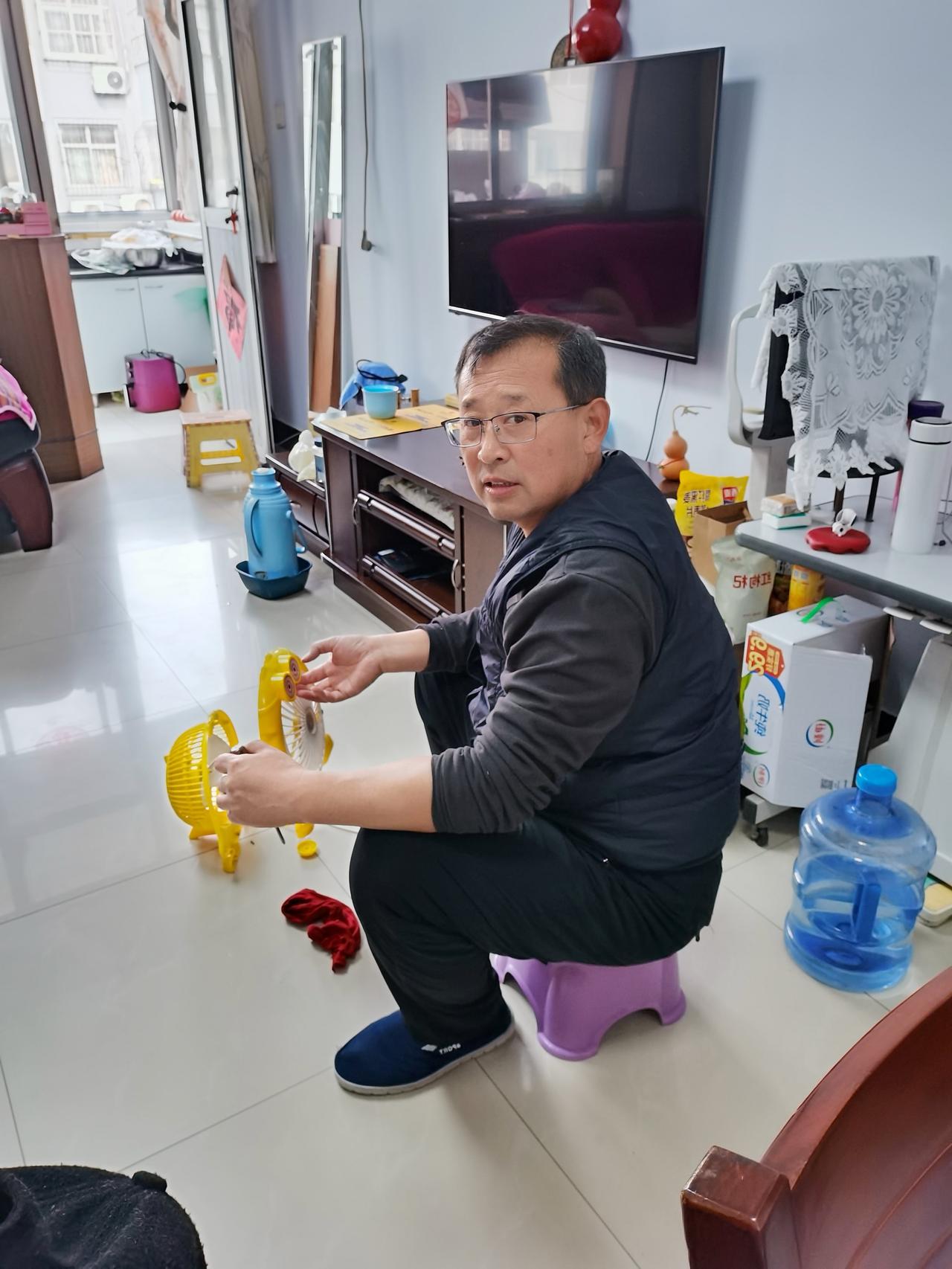 戒烟后,身体各阶段的变化一、尼古丁代谢过程尼古丁进入人体后,90%在肝