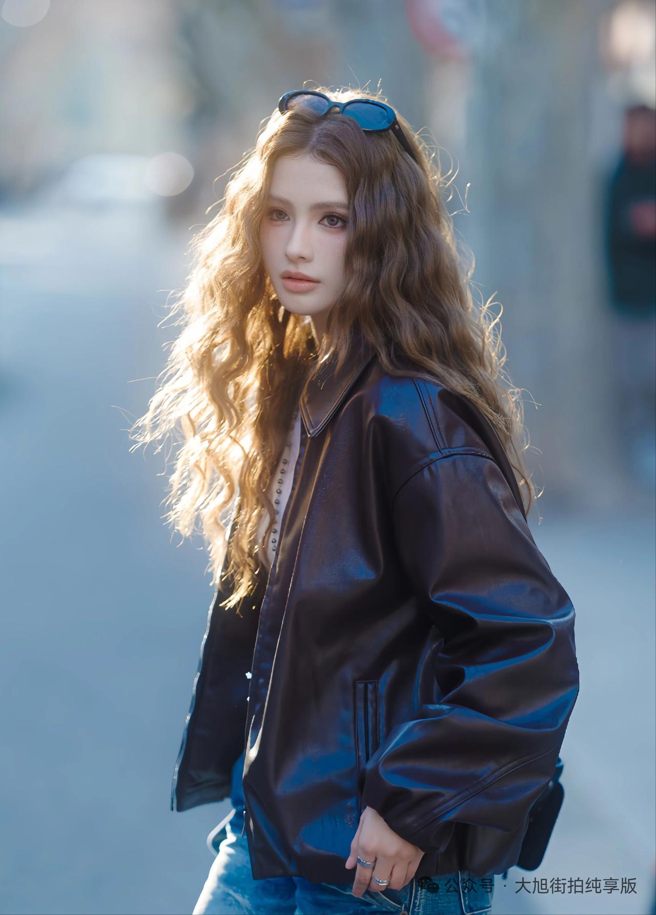 什么样的女人,最有魅力?什么样的穿搭可以成为气质美女？淮海路街拍