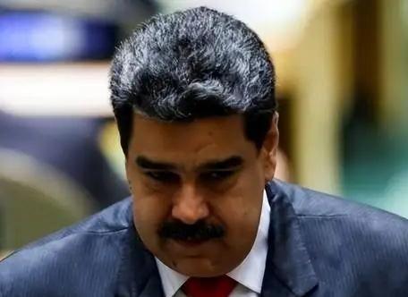 很多人好奇一件事：古巴、委内瑞拉反美这么多年，怎么到了特朗普这儿，压力一下子就这