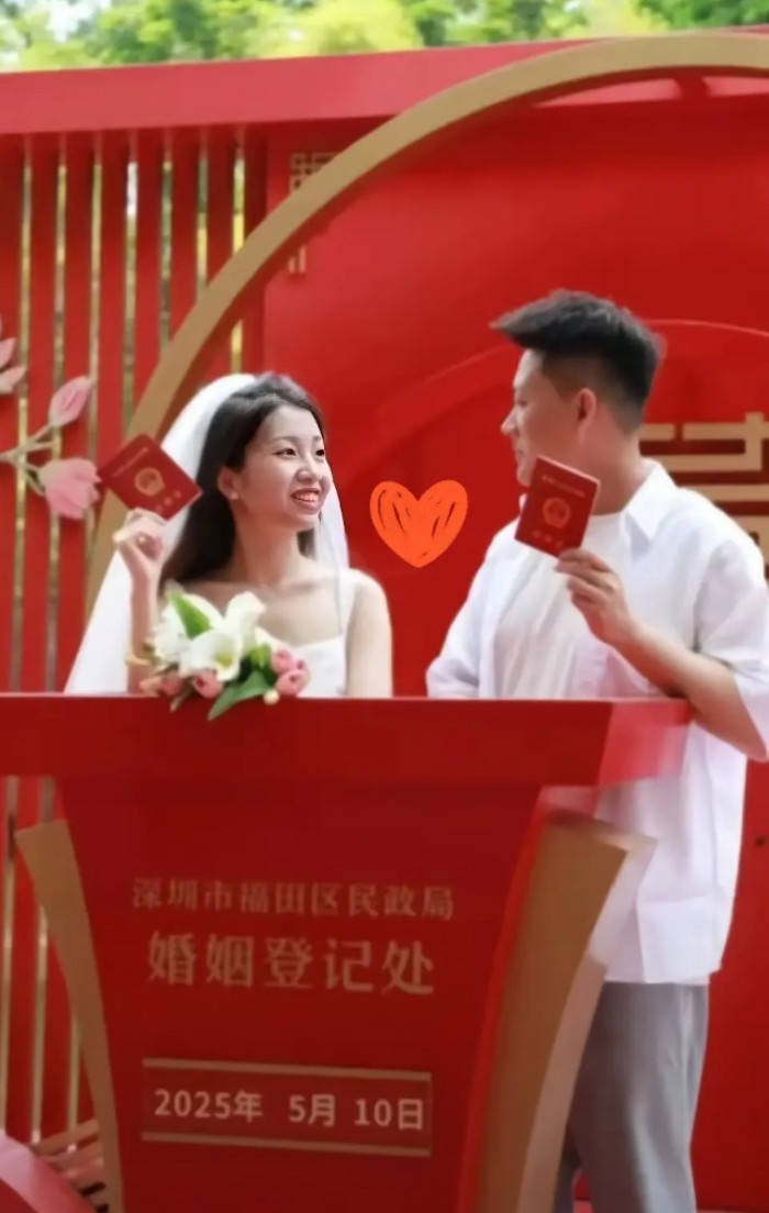今天民政局的一句话,让所有人都破防了,民政局对外宣称:以后在外旅游都可以就地领证