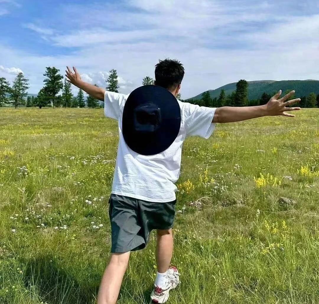 我朋友的儿子36岁，早在6年前就明确说这辈子不结婚，让父母别再催。朋友当时难受到