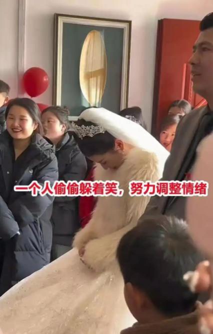 天赐的缘分啊！河南这个姑娘真幸运，打小就喜欢隔壁大她5岁的哥哥，心思藏了20多年