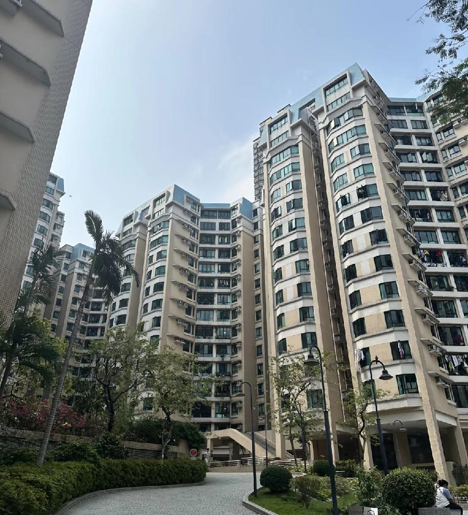 未来三年，大概率房价会先上涨的地方：第一批：香港第二批：深圳、上海第三批：